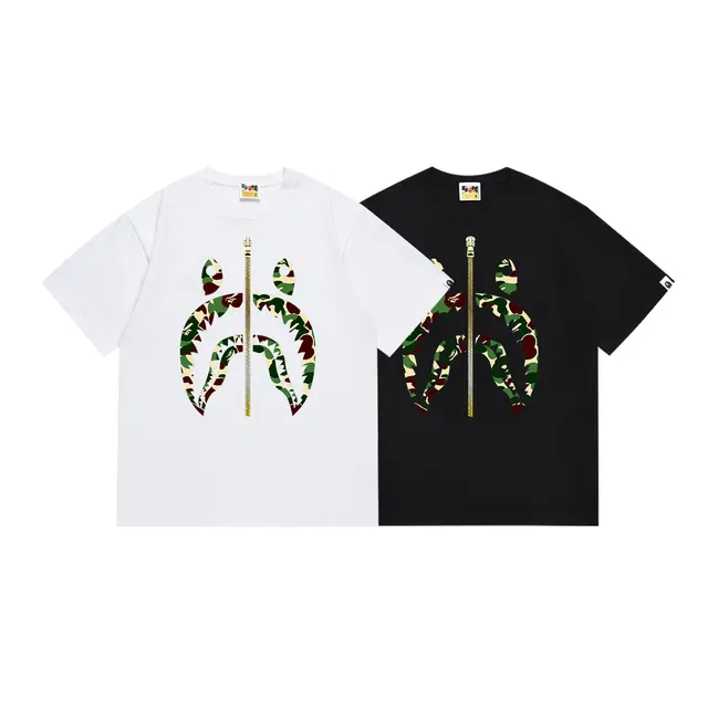 تيشيرت A Bathing Ape Shark Hoodie أبيض وردي بطباعة جرافيك أمامية وتفصيل سحاب ذهبي في الوسط 4