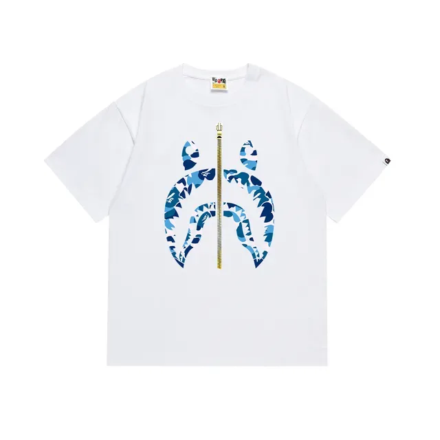 تيشيرت A Bathing Ape Shark Hoodie أبيض وردي بطباعة جرافيك أمامية وتفصيل سحاب ذهبي في الوسط 8