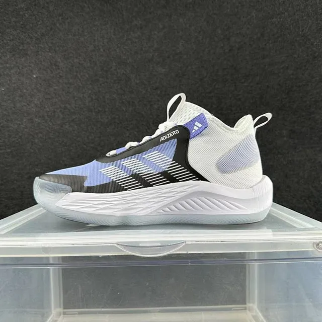 Adidas ADIZERO أحذية كرة السلة البيضاء والأرجوانية والأسود 2