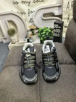 Adidas Chaussures Lifestyle Vert Armée Mesh et Superposition Synthétique 20