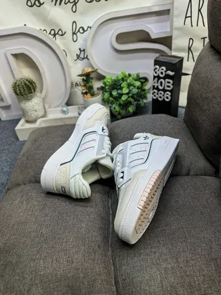 Adidas Beige Gris Low-Top Zapatillas con Collar acolchado Lifestyle 6