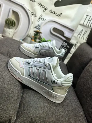 Adidas Beige Gris Low-Top Zapatillas con Collar acolchado Lifestyle 7