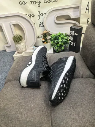 Adidas Chaussures Lifestyle Noires Grises Haut en Tricot Panneau Latéral à Trois Rayures 23