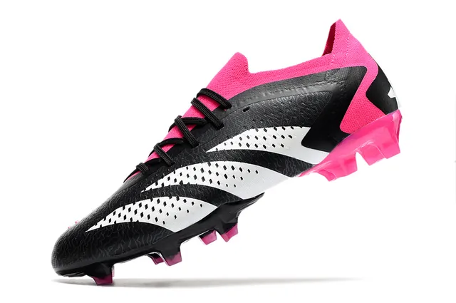 Adidas Black Pink Bottine de Football à Coupe Basse Empiègne Synthétique Texturée Ground Firme Chaussures de Football 18