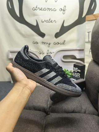 Adidas Chaussures Lifestyle Noires Argentées à Cristaux Basses 5
