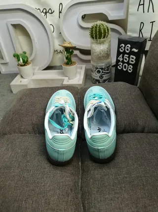 Adidas Chaussures Lifestyle Bleu Argent Basse avec Tige en Daim et Cuir 8
