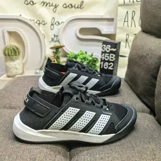 Adidas Climacool أسود أبيض شبكة مثقوبة علوية ثلاث خطوط جانبية علامة أحذية رياضية أسلوب حياة