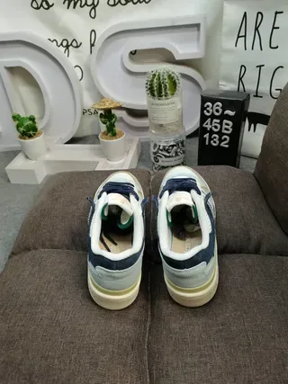 Adidas Forum 84 Low Zapatillas Lifestyle Blancas Grises Azules 8