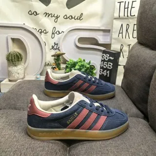 Adidas Gazelle بحري و وردي سويدي أسلوب حياة