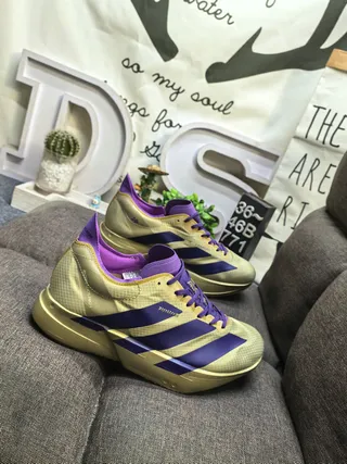 Adidas Or Violet Sculpté Intermédiaire Maille Ingénierisée Upper Chaussures de Course 9