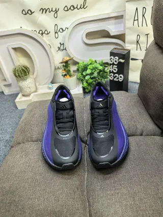 Adidas Hyperboost Chaussures de course Violet et Noir 10