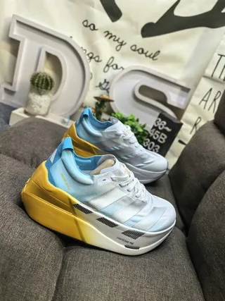 Adidas Lightstrike Pro White Blue Sculpted Midsole Gradient Yellow Sole Running Shoes 9