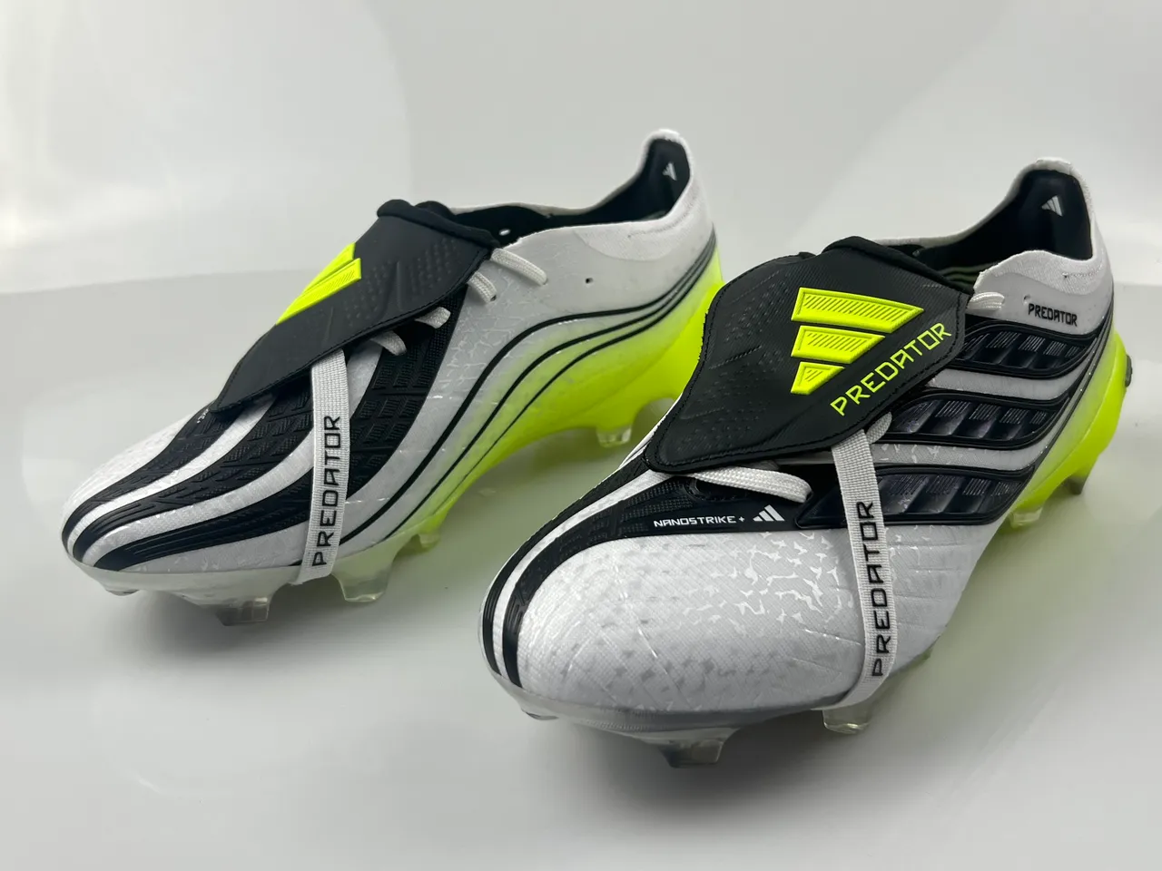 Adidas Predator Nanostrike+ Branco Preto Amarelo Neón Solo Firme Sapatos de Futebol 2