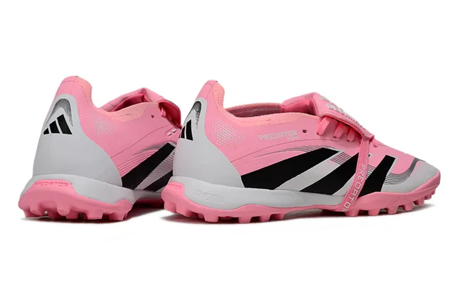 Adidas Predator पिंक ब्लैक लो-कट लेसलेस स्ट्रैप टर्फ सोकर जूते 14