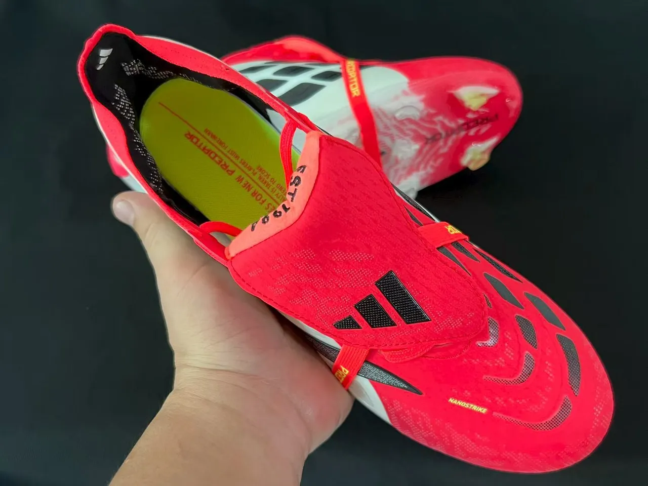 Adidas Predator Red White Blade-Style Overlays Lace Lock Strap Firm-Ground ফুটবল জুতো 7
