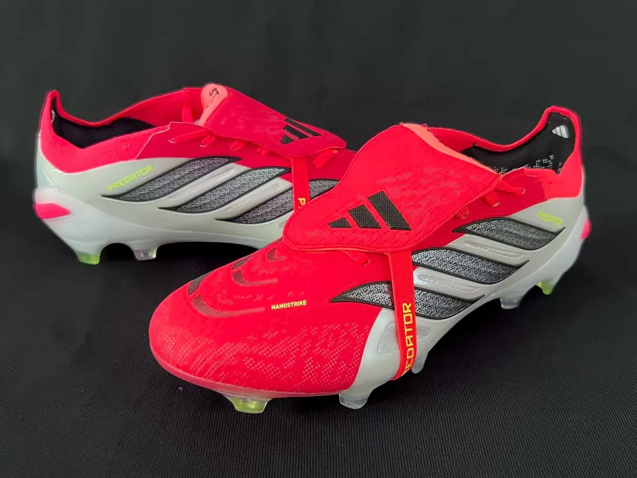 Adidas Predator Red White Blade-Style Overlays Lace Lock Strap Firm-Ground ফুটবল জুতো 8