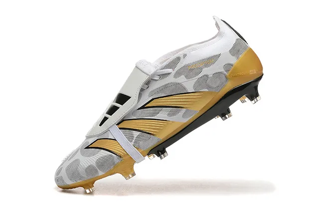Adidas Predator White Gold Sem cadarço Fechamento de tirante Padrão Camo Malha Superior Campo Firme Sapatos de Futebol 5
