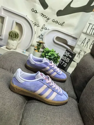 Adidas Daim Violet Beige Tige Trois Bandes Panneau Lateral Lifestyle Sneakers 9