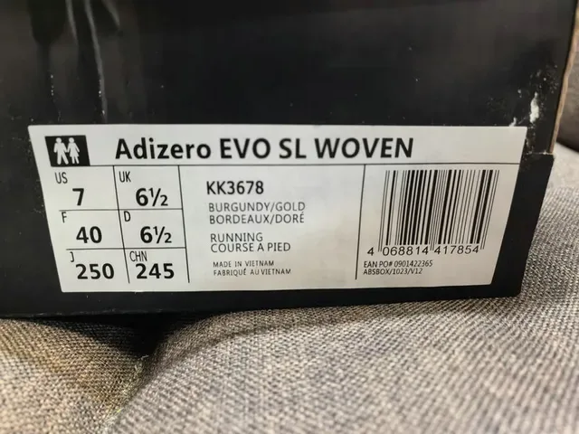 Adidas Zapatillas Moradas Doradas con Malla Superior y Rayas 2