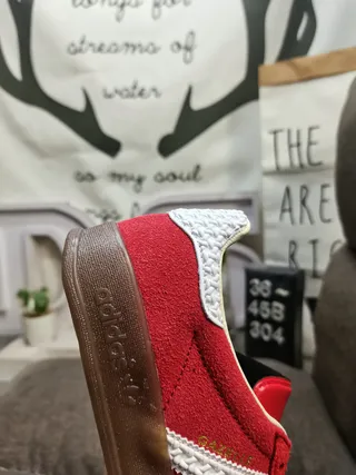 Adidas أحذية رياضية أسلوب حياة جلد سويدي أحمر أبيض ثلاث شرائط 3