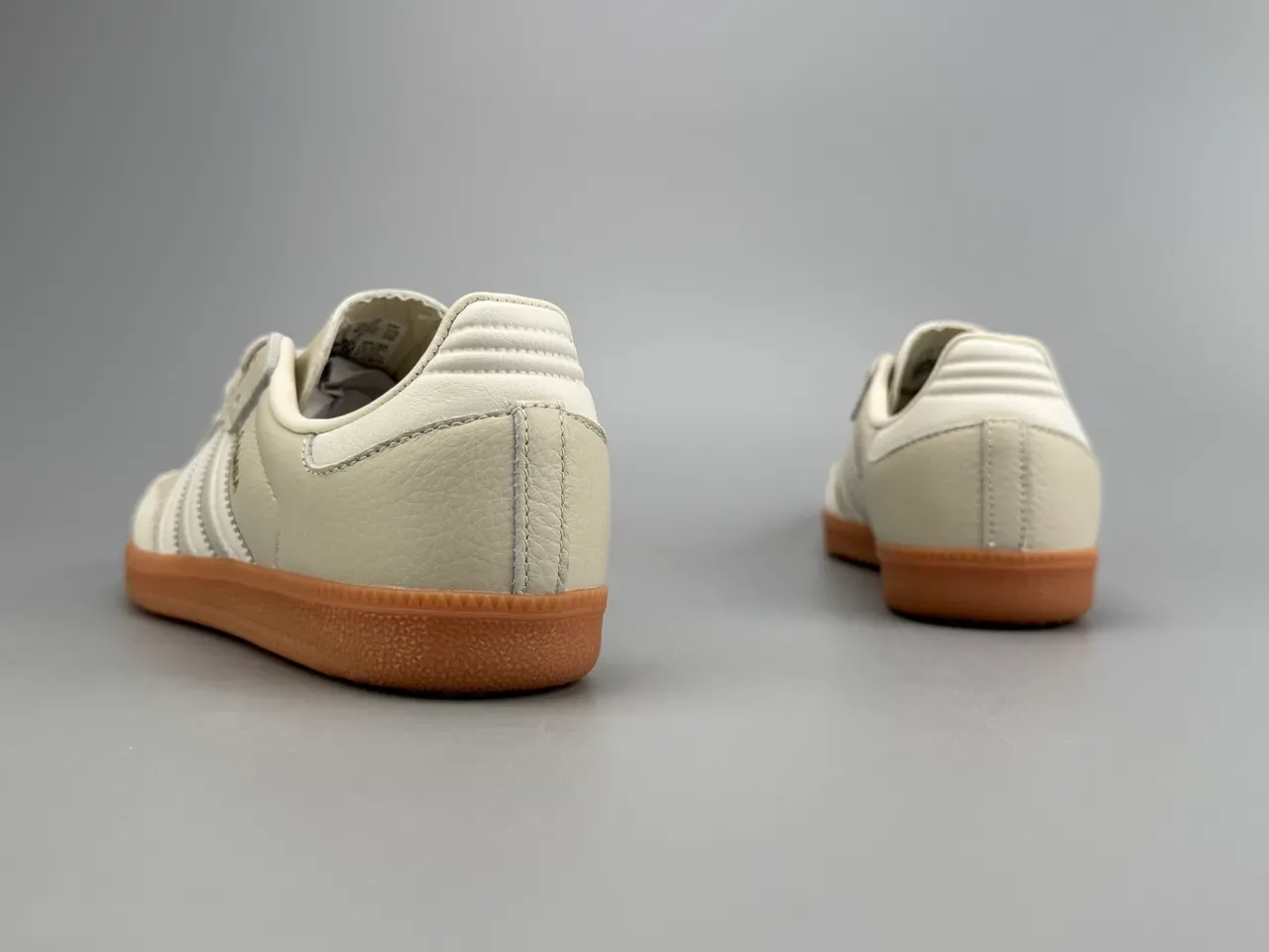 Adidas Samba Beige and Gum حذاء أسلوب حياة 5
