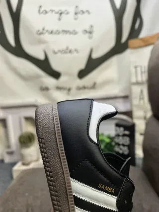 Adidas Samba 黑白生活方式运动鞋 3