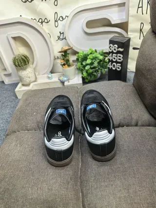 Adidas Samba 黑白生活方式运动鞋 8