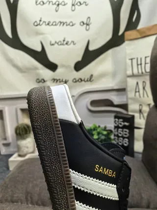 Adidas Samba Black White Gum Zapatillas lifestyle slip-on 3
