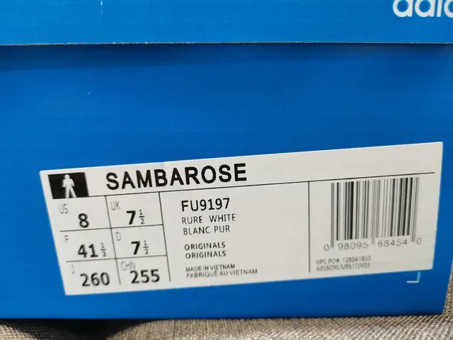 Adidas Samba chaussures lifestyle blanches noires marrons 2
