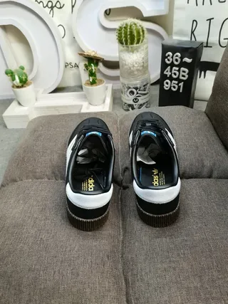 Adidas Samba chaussures lifestyle blanches noires marrons 18