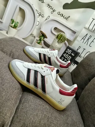 Adidas Samba White Red Black Gum 生活方式运动鞋 7