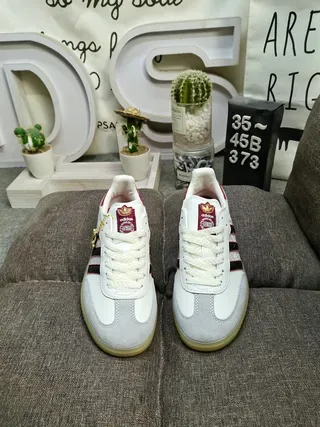Adidas Samba White Red Black Gum 生活方式运动鞋 10