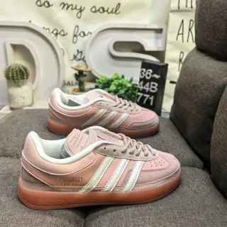 Adidas Spezial اللون الترابي الوردي والأبيض حذاء رياضي أسلوب حياة