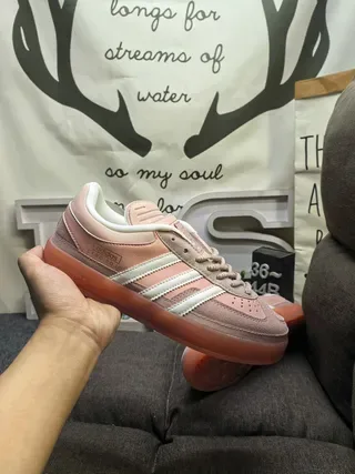 Adidas Spezial اللون الترابي الوردي والأبيض حذاء رياضي أسلوب حياة 5