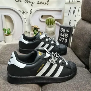 Adidas Superstar أحذية أسلوب حياة سوداء وبيضاء