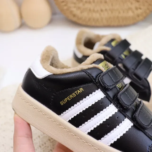Adidas Superstar Kids Velcro Strap Chaussures Lifestyle pour enfants 13