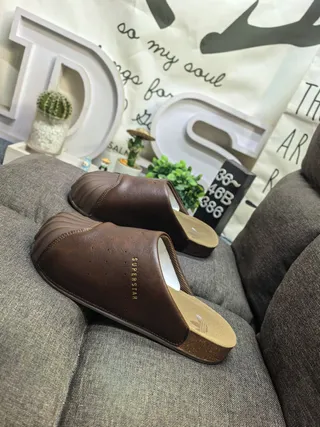 Adidas Superstar Slide Chaussons en cuir marron avec semelle en liège 7