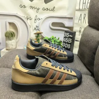 Adidas Superstar Tan Brown Black حذاء أسلوب حياة