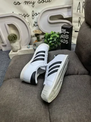 Adidas Superstar Tênis Lifestyle Branco e Preto 6