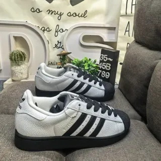 Adidas Superstar أحذية نمط حياة أبيض وأسود