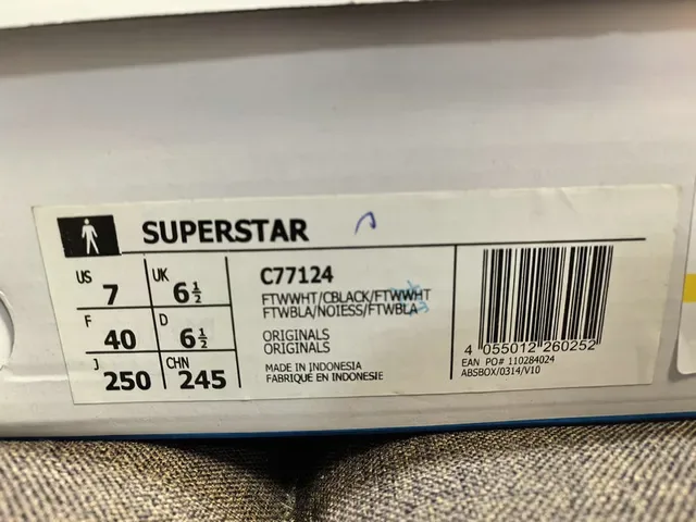 Adidas Superstar White Black Shell-Toe Sneakers Lifestyle 2
