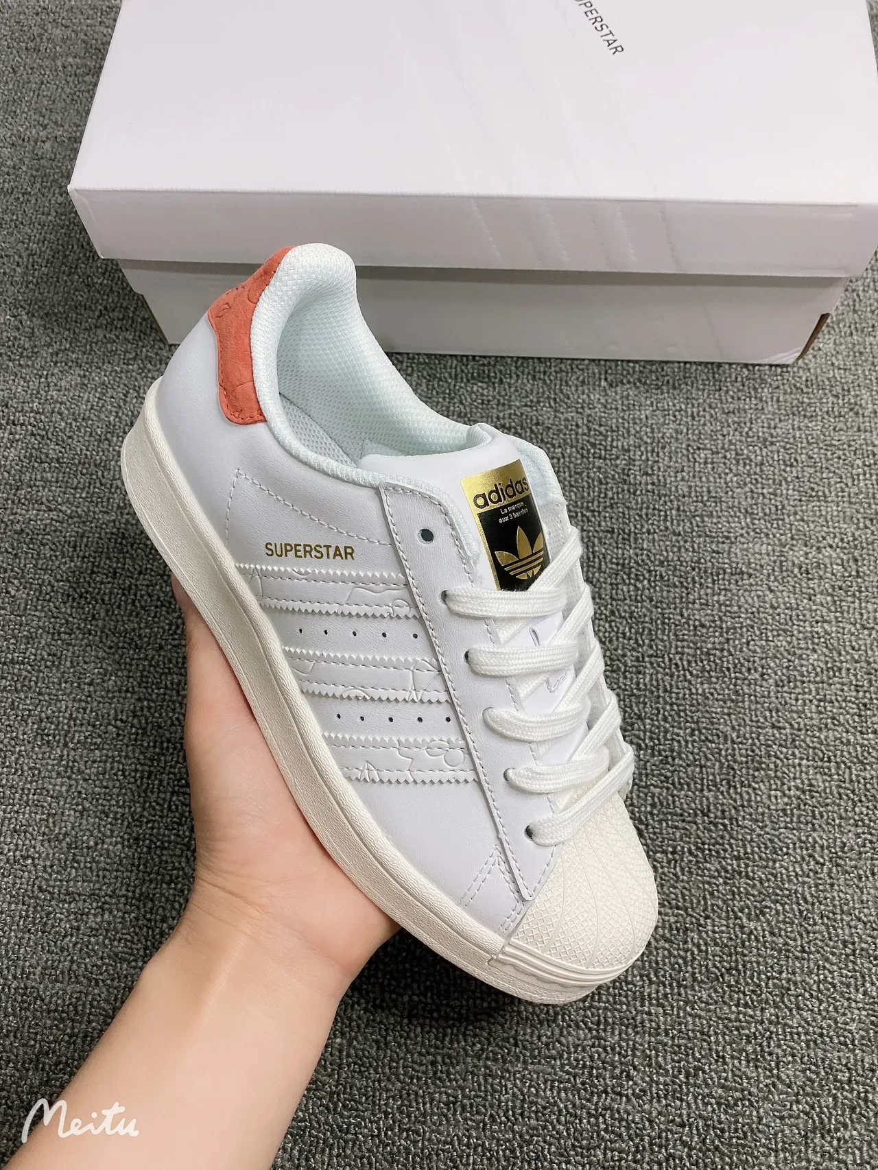 Adidas Superstar White Orange Gold 生活方式运动鞋 12