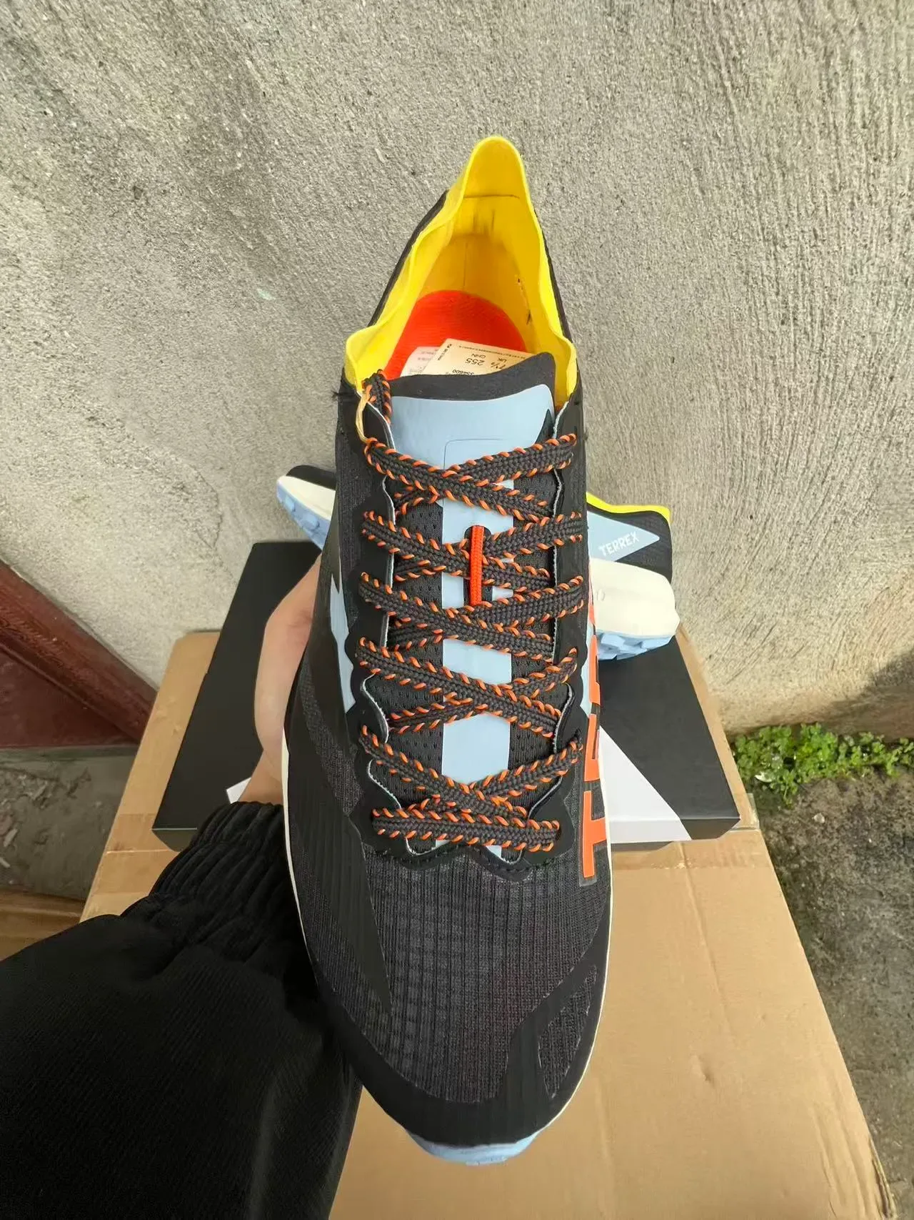 Adidas TERREX Lightstrike Pro काली सफेद ट्रेल रनिंग जूते 10