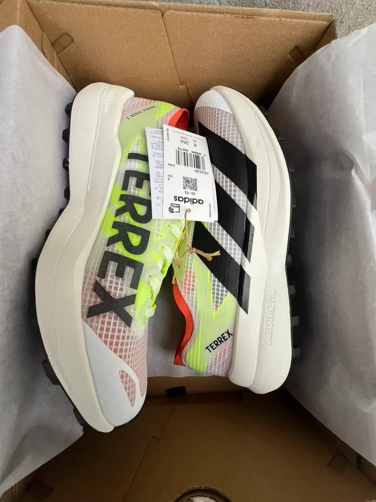 Adidas TERREX Lightstrike Pro काली सफेद ट्रेल रनिंग जूते 23