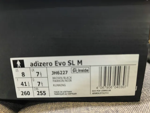 Adidas 白黑 工程网面鞋面 三条侧边品牌 跑鞋 2