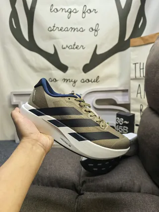 Adidas 白黑 工程网面鞋面 三条侧边品牌 跑鞋 5
