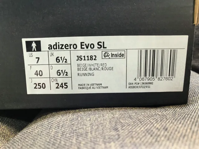 Adidas 白黑 工程网面鞋面 三条侧边品牌 跑鞋 12