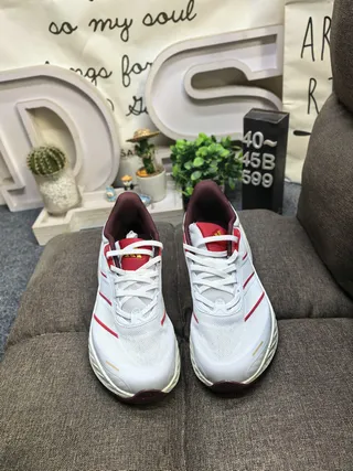 Adidas Blanc Bleu Partie Supérieure Malla Ingénierée Semelle Médiane Tachetée Chaussures de Course 20