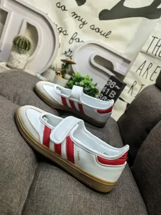 Adidas White Red Laceless Velcro Strap Three Stripes Lifestyle Sneakers 7