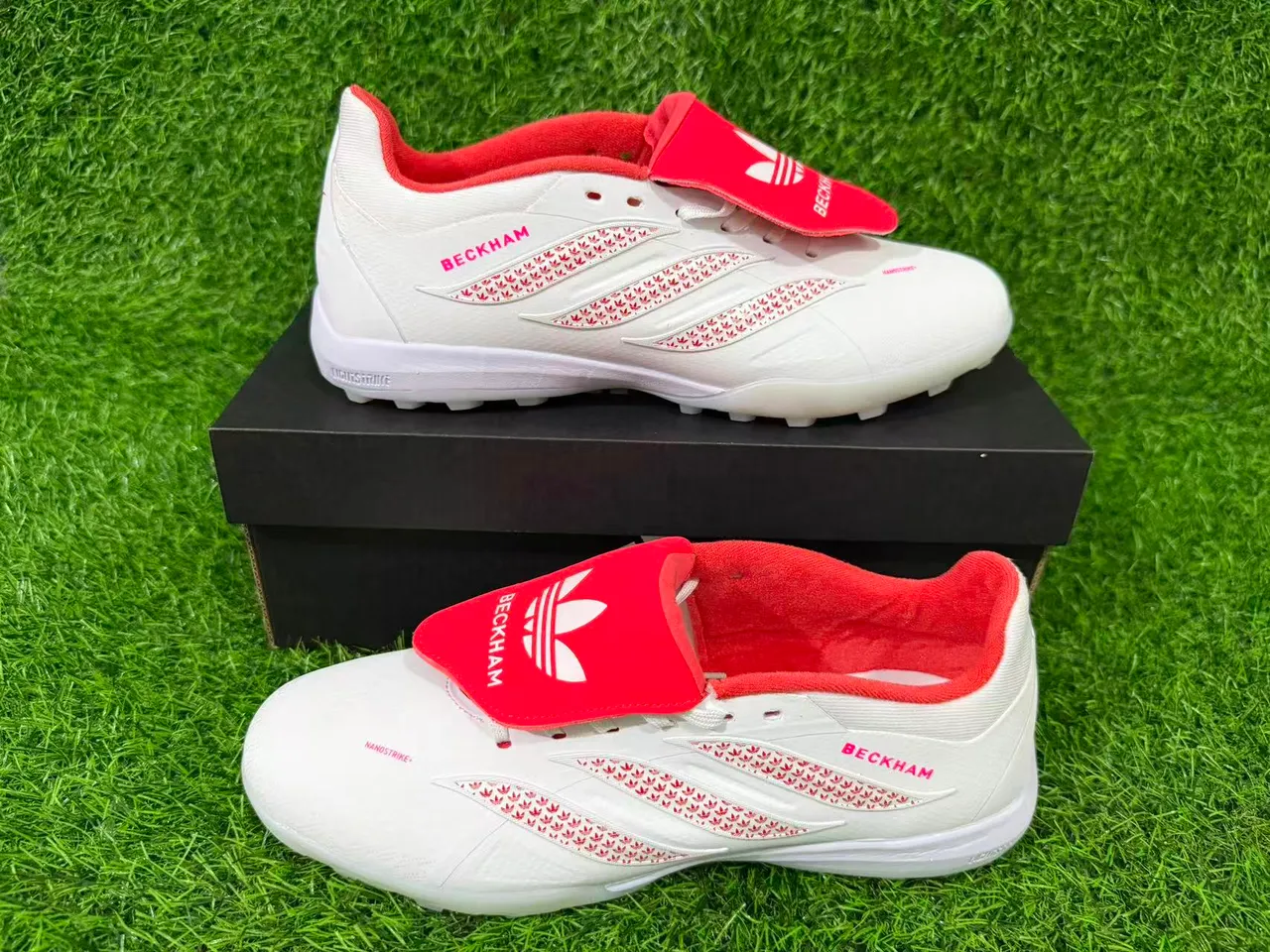 Adidas Blanco Rojo Bajo Superior Sintético Capas de Rayas Texturizadas Césped Artificial Zapatos de Fútbol 8